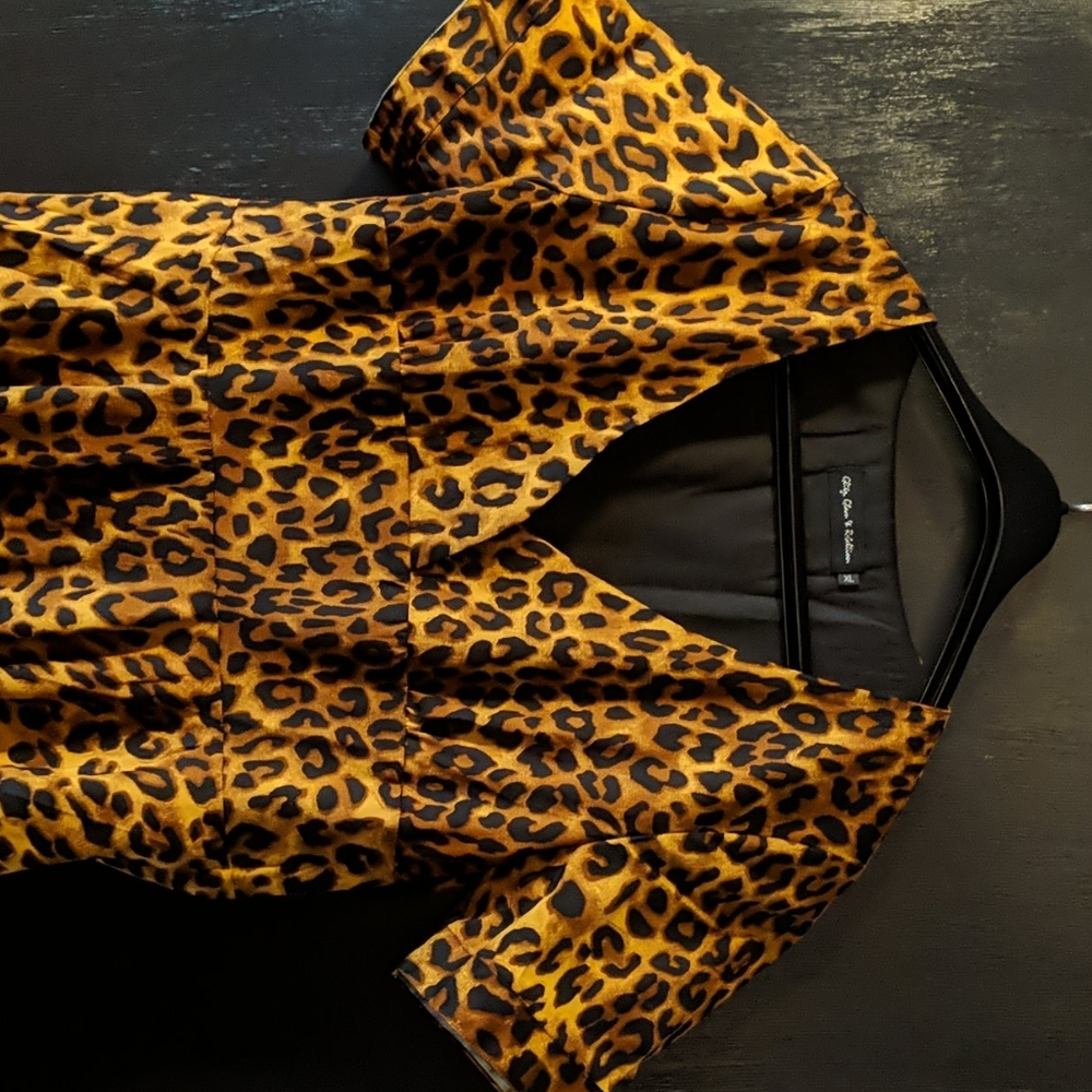 Vintage style leopard print dress
